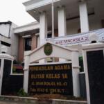 Gedung Pengadilan Agama Kelas 1A Blitar di Jalan Imam Bonjol Nomor 42, Kecamatan Sananwetan, Kota Blitar