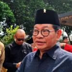 Mantan Sekretaris Jenderal (Sekjen) Partai Demokrasi Indonesia Perjuangan (PDI-P) Pramono Anung usai berziarah di Makam Bung Karno, Blitar, Kamis 6 Juni 2024