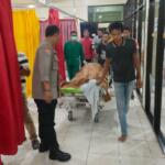 Pelajar yang tenggelam di Bendungan Ngusri di Desa Gadungan, Kecamatan Gandusari, Kabupaten Blitar, dibawa ke Rumah Sakit Ngudi Waluyo Wlingi, Senin (17 Juni 2024)