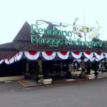 Pendopo Ronggo Hadinegoro yang terletak di utara Alun-alun Kota Blitar tampak dari depan, Kamis 1 Agustus 2024