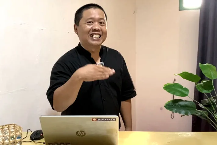 Ahrian Festyananda