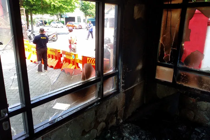 perusakan Gedung DPRD Kabupaten Blitar